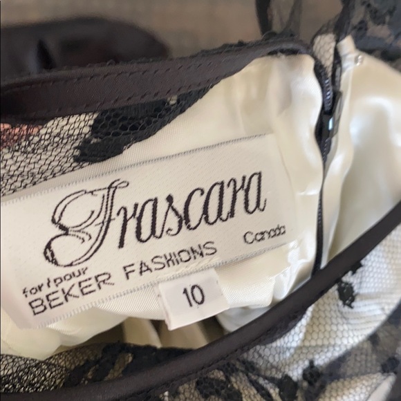 Frascara Beker fashion gown - Picture 8 of 8